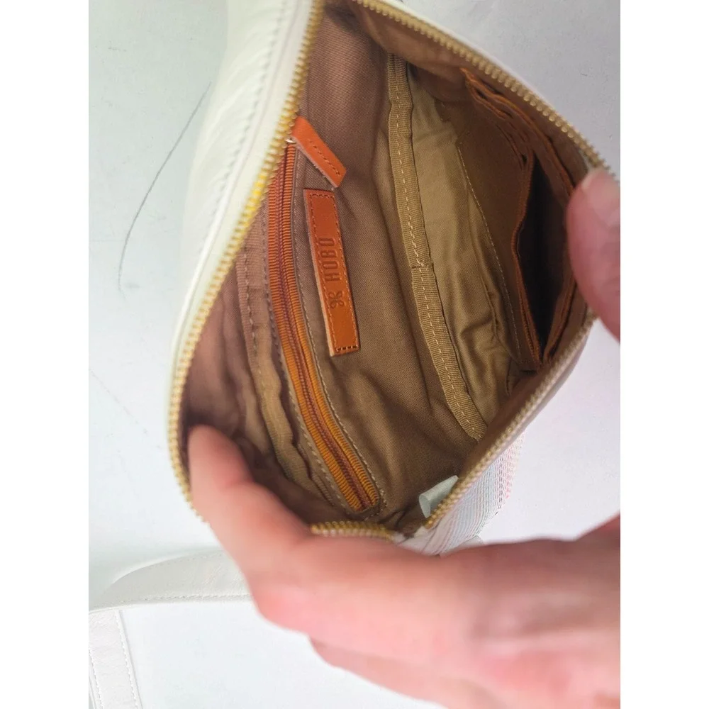 HOBO Fern Belt Bag‎ White Leather Zip Crossbody Shoulderbag